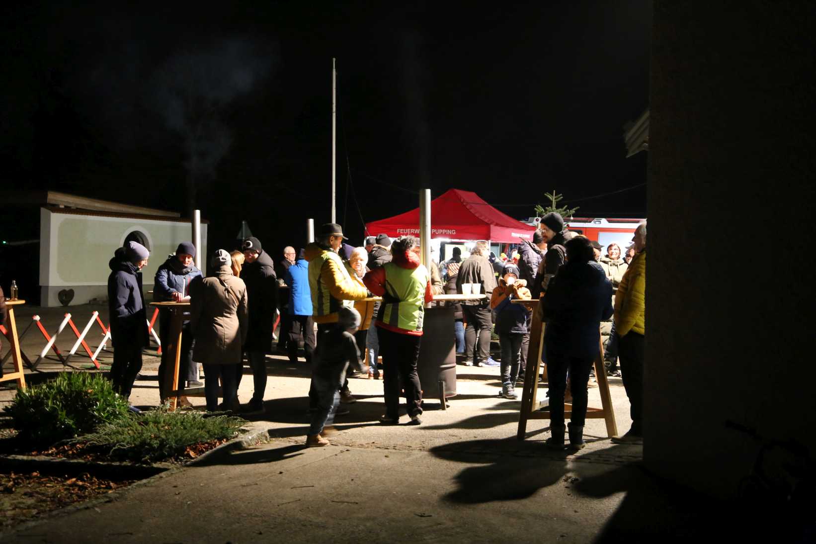 2025 12 06 Punschstand (09)